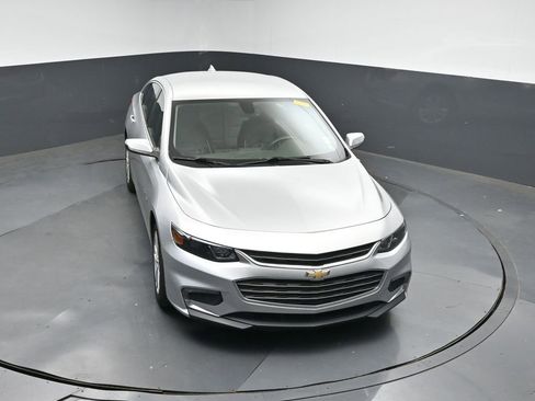 Used 2018 Chevrolet Malibu LT image 24