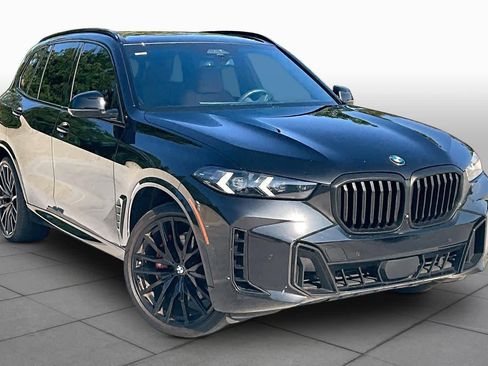 Used 2024 BMW X5 xDrive40i w/ M Sport Package AWD/4WD image 3