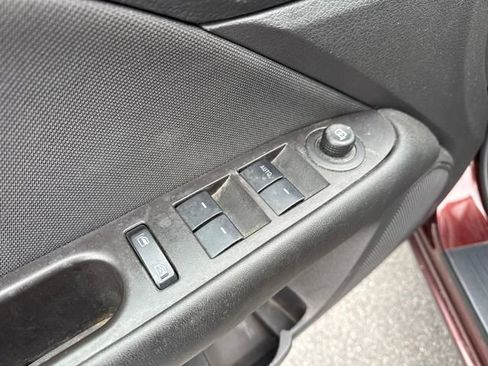 Used 2012 Ford Fusion SE image 24