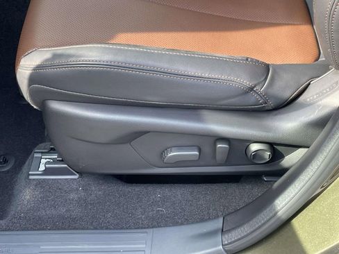 Used 2026 Subaru Forester Touring image 20