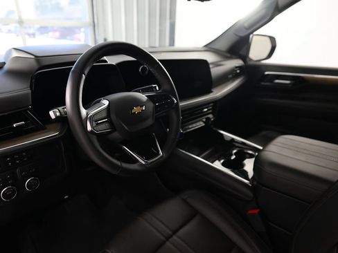 Used 2025 Chevrolet Tahoe High Country AWD/4WD image 19