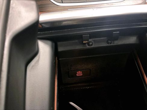 Used 2024 BMW X5 xDrive40i w/ M Sport Package image 28