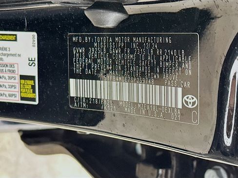 Used 2025 Toyota Corolla LE image 12