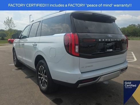 Used 2025 Ford Expedition Platinum AWD/4WD image 19