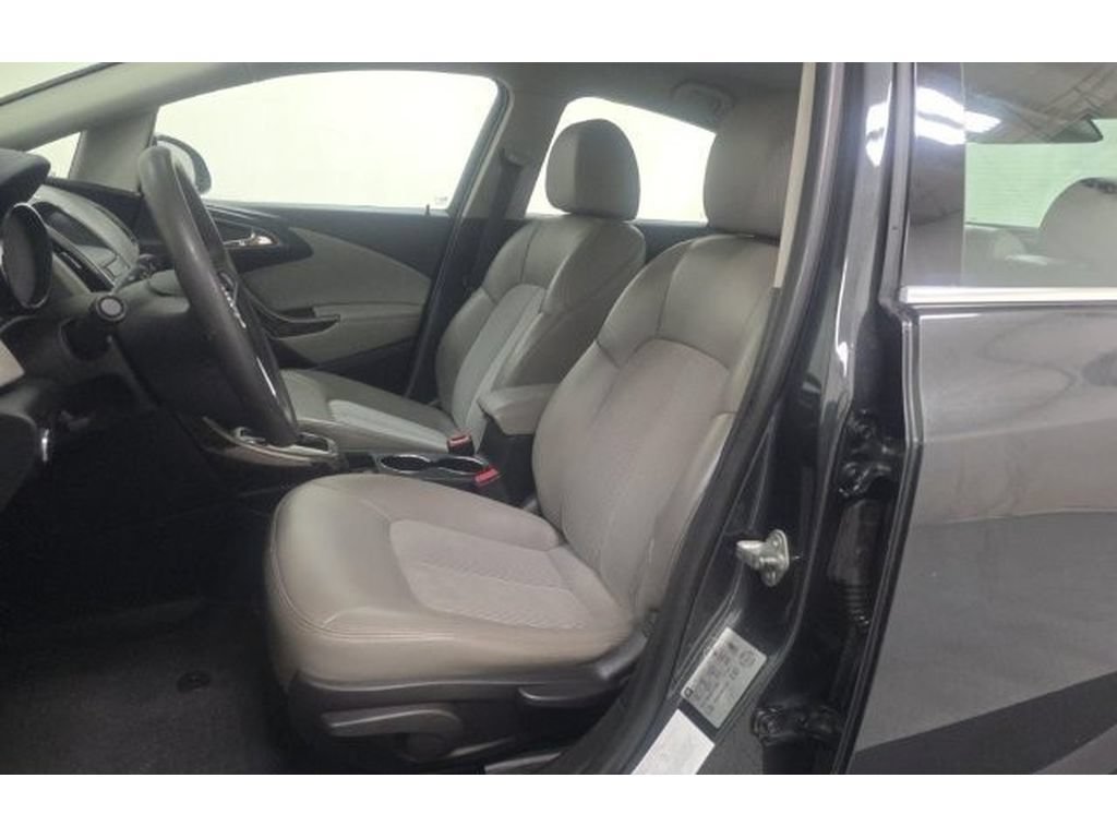 Used 2017 Buick Verano FWD image 5