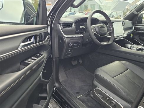 New 2025 Jeep Wagoneer Series III w/ Quick Order Package 25C Super image 4