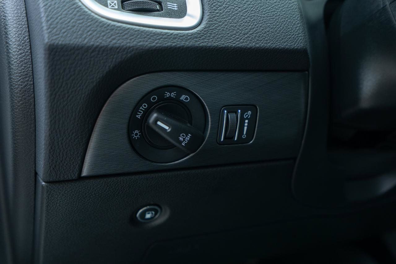 Used 2019 Dodge Durango Citadel w/ Technology Group AWD/4WD image 21