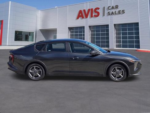 Used 2025 Kia K4 FWD image 5