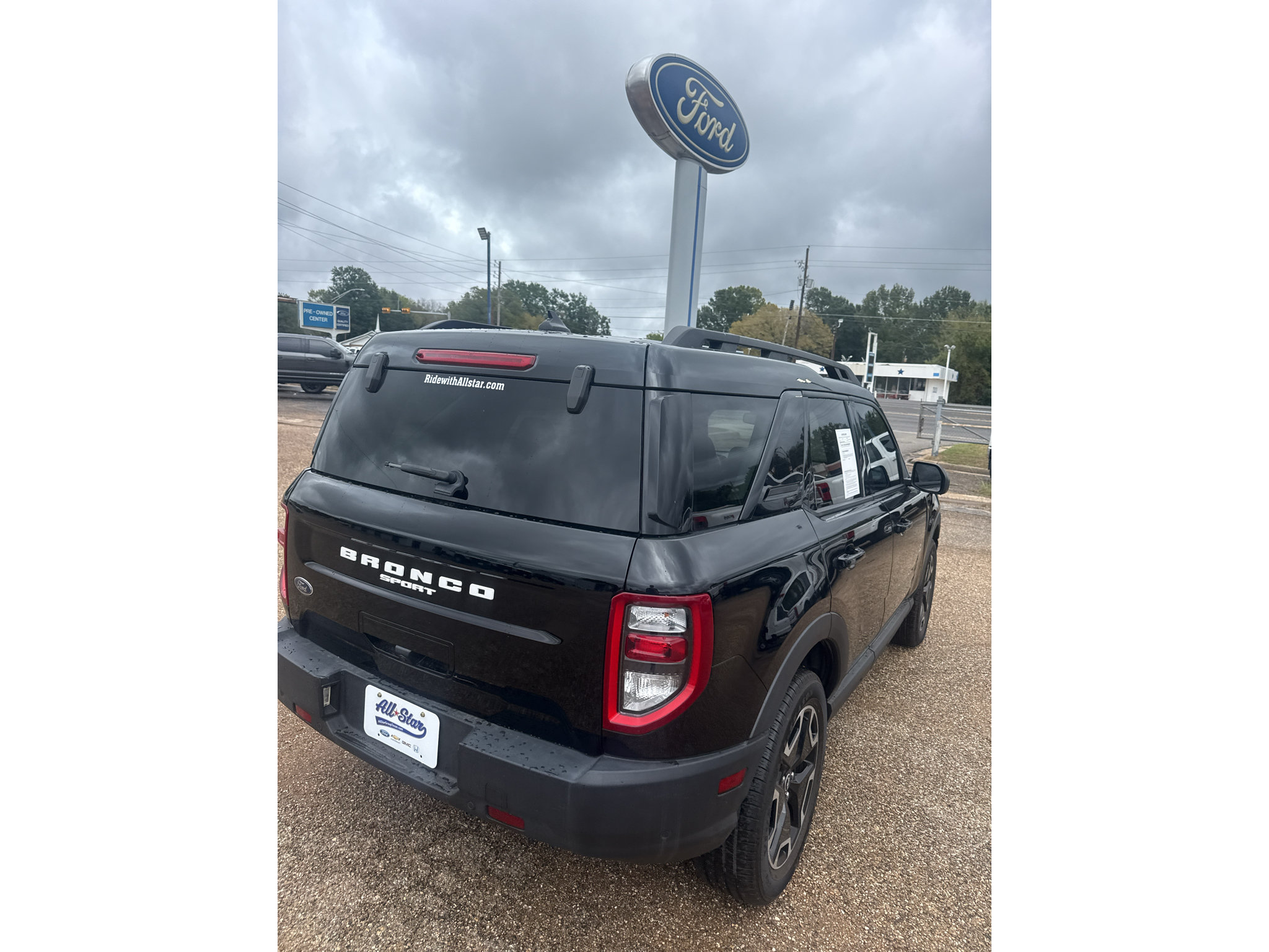 Used 2023 Ford Bronco Sport Outer Banks w/ Tech Package AWD/4WD image 5