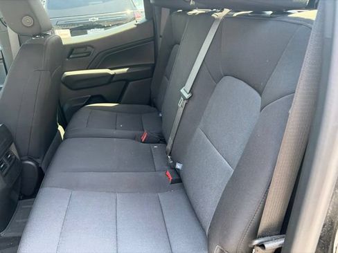 Used 2024 Chevrolet Colorado Trail Boss w/ Technology Package AWD/4WD image 9