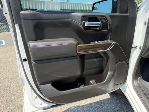 Used 2020 Chevrolet Silverado 1500 LT w/ Fleet Comfort Package AWD/4WD image 15