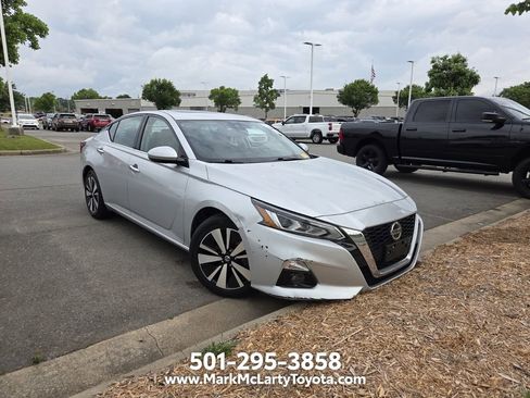 Used 2019 Nissan Altima 2.5 SL FWD image 3