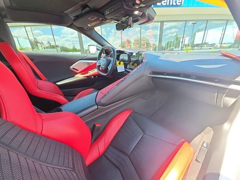 Used 2025 Chevrolet Corvette Stingray Preferred Cpe RWD image 21