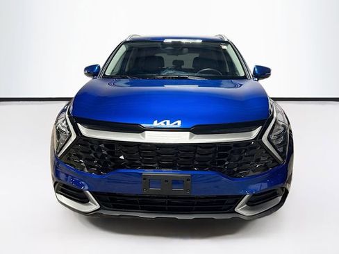 Used 2023 Kia Sportage EX image 2