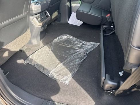 Used 2023 Ford F150 Lariat AWD/4WD image 11