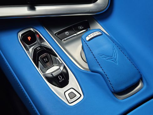 Used 2022 Chevrolet Corvette Stingray Premium Conv w/ Z51 Performance Package image 21