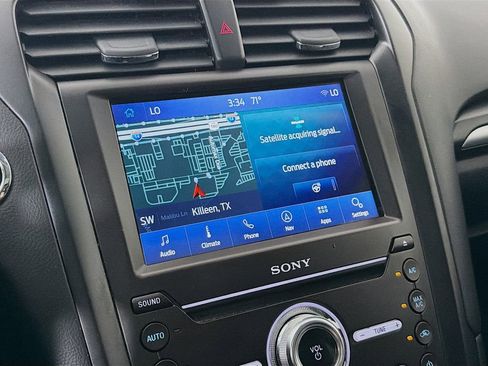 Used 2019 Ford Fusion Titanium image 17