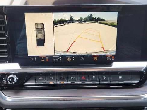 Used 2024 GMC Sierra 1500 SLT AWD/4WD image 15