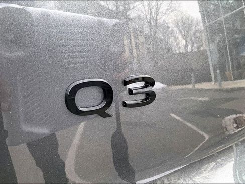 New 2026 Audi Q3 quattro 2.0T image 9