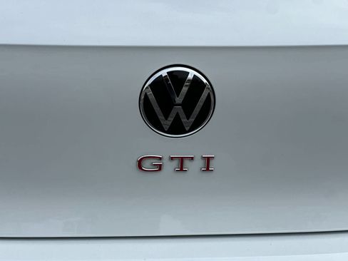Used 2023 Volkswagen GTI SE FWD image 29