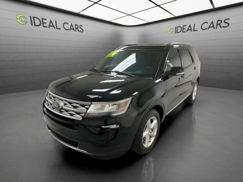 Used 2018 Ford Explorer XLT w/ Equipment Group 201A FWD image 1