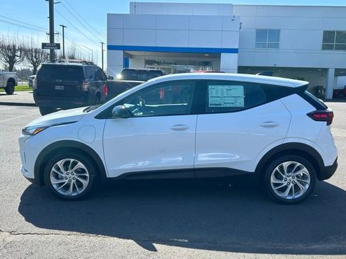 New 2027 Chevrolet Bolt LT w/ Comfort Package image 4