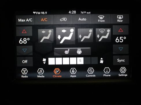 Used 2019 Jeep Wrangler Unlimited Sahara w/ LED Lighting Group AWD/4WD image 26