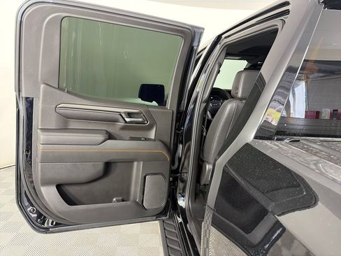 Used 2023 GMC Sierra 1500 AT4 w/ AT4 Premium Package AWD/4WD image 12