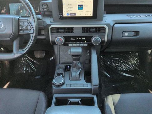 Certified 2024 Toyota Tacoma SR AWD/4WD image 18