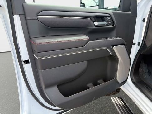 New 2026 GMC Sierra 2500 AT4X AWD/4WD image 16