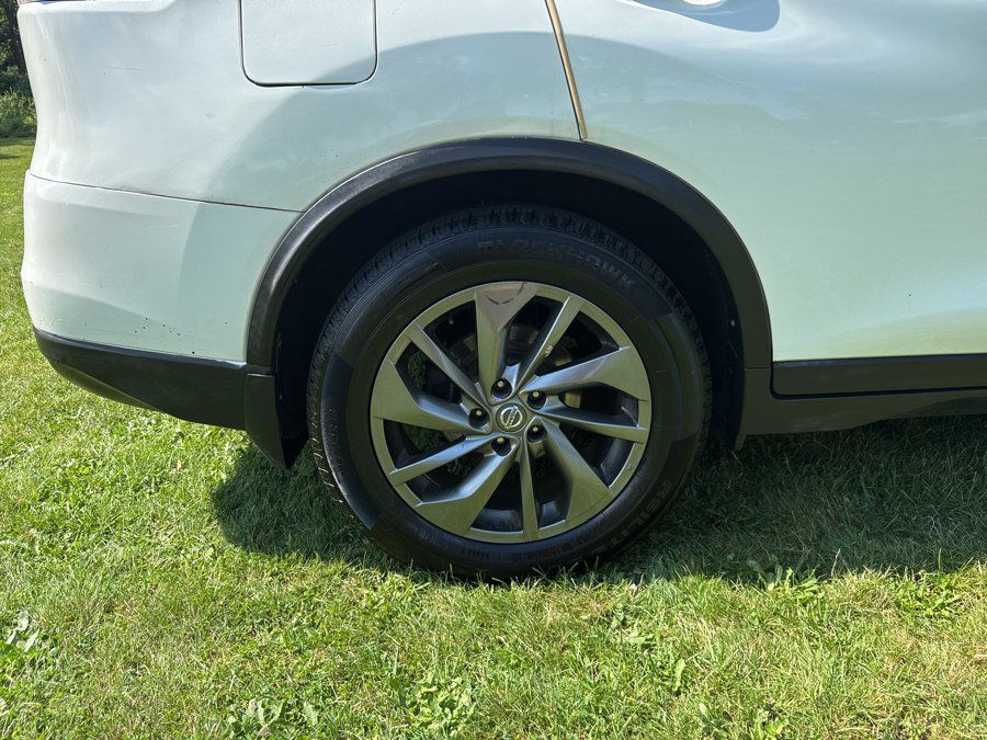 Used 2016 Nissan Rogue SL AWD/4WD image 28