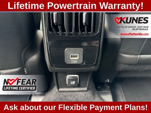 Used 2025 Jeep Compass Limited image 30