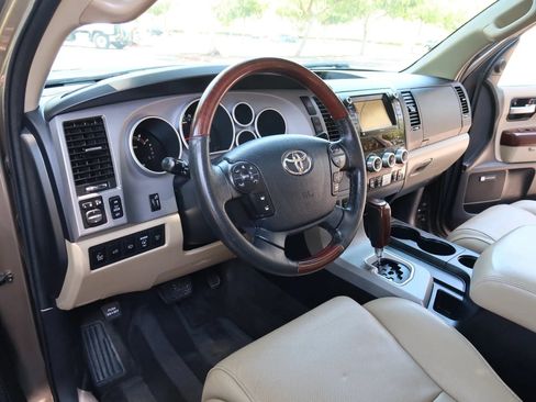 Used 2012 Toyota Sequoia Platinum AWD/4WD image 21