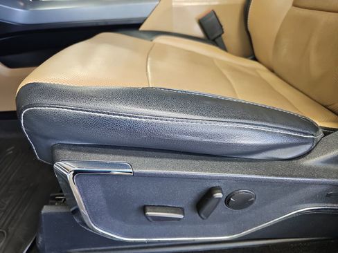 Used 2023 Ford F150 Lariat image 27