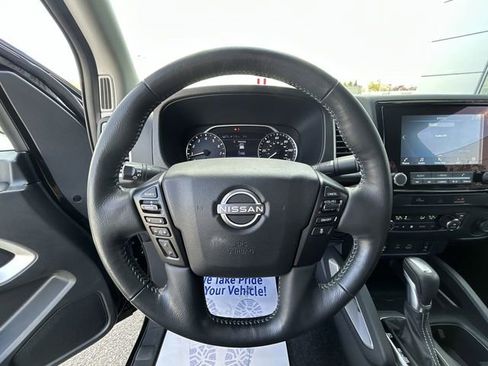 Used 2024 Nissan Frontier SV w/ SV Convenience Package AWD/4WD image 18