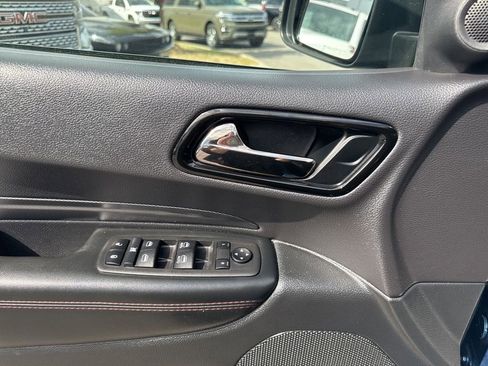 Used 2025 Dodge Durango GT RWD image 11