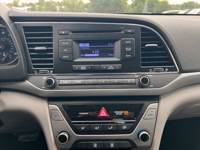 Used 2017 Hyundai Elantra SE FWD image 18