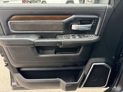 Used 2024 RAM 2500 Laramie image 30