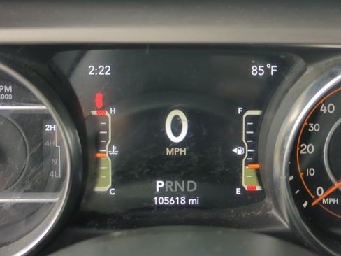 Used 2021 Jeep Wrangler Unlimited Sahara AWD/4WD image 17