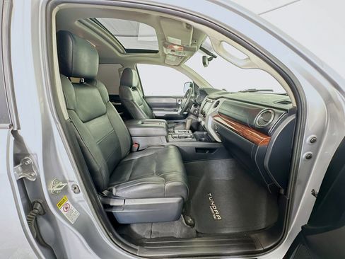 Used 2016 Toyota Tundra Limited image 30
