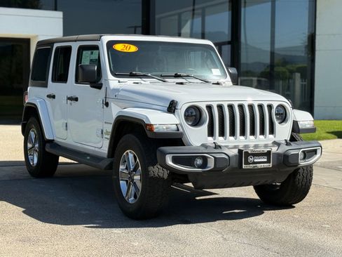 Used 2020 Jeep Wrangler Unlimited Sahara image 9