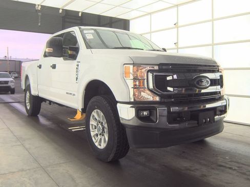 Used 2022 Ford F250 XLT w/ XLT Value Package AWD/4WD image 1