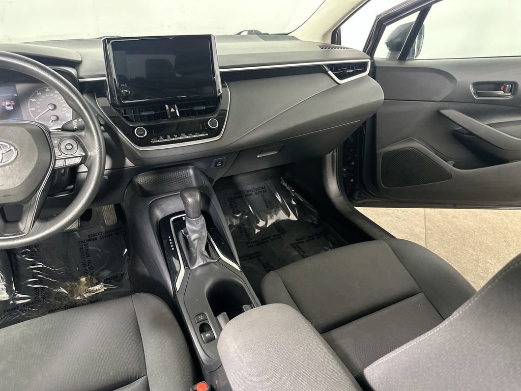 Used 2023 Toyota Corolla LE FWD image 20