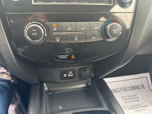 Used 2021 Nissan Rogue Sport S image 24