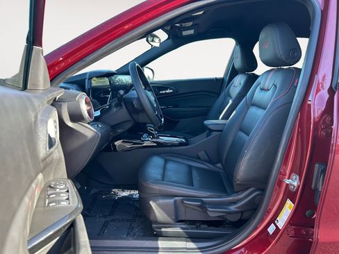Used 2025 Chevrolet Trax RS w/ Driver Confidence Package FWD image 16
