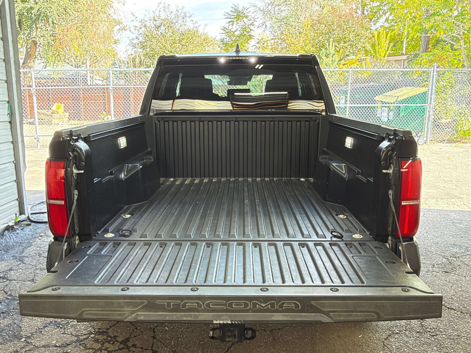 Used 2025 Toyota Tacoma TRD Off-Road AWD/4WD image 29