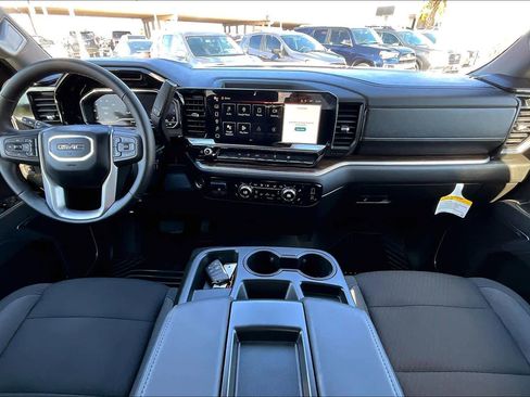 Certified 2025 GMC Sierra 1500 Elevation image 29