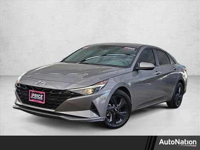 Used 2023 Hyundai Elantra SEL