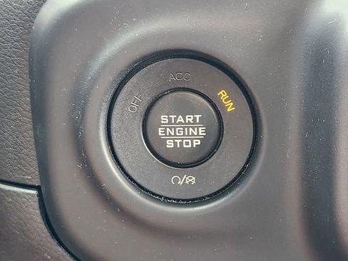 Used 2020 Jeep Wrangler Unlimited Sport S AWD/4WD image 16