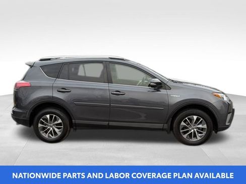 Used 2017 Toyota RAV4 XLE w/ Convenience Package AWD/4WD image 2